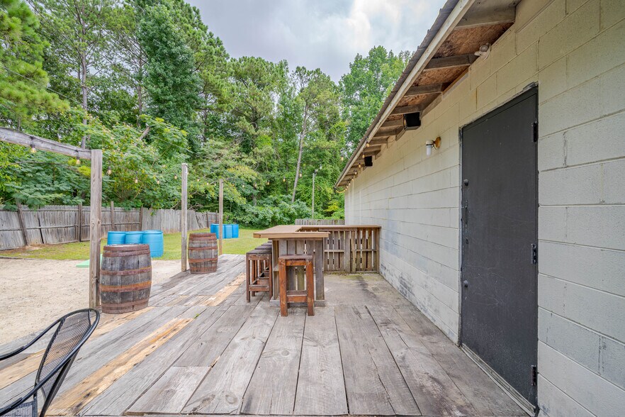 More Photos Of 161 Vfw Pky, Jacksons Gap Restaurant For Sale