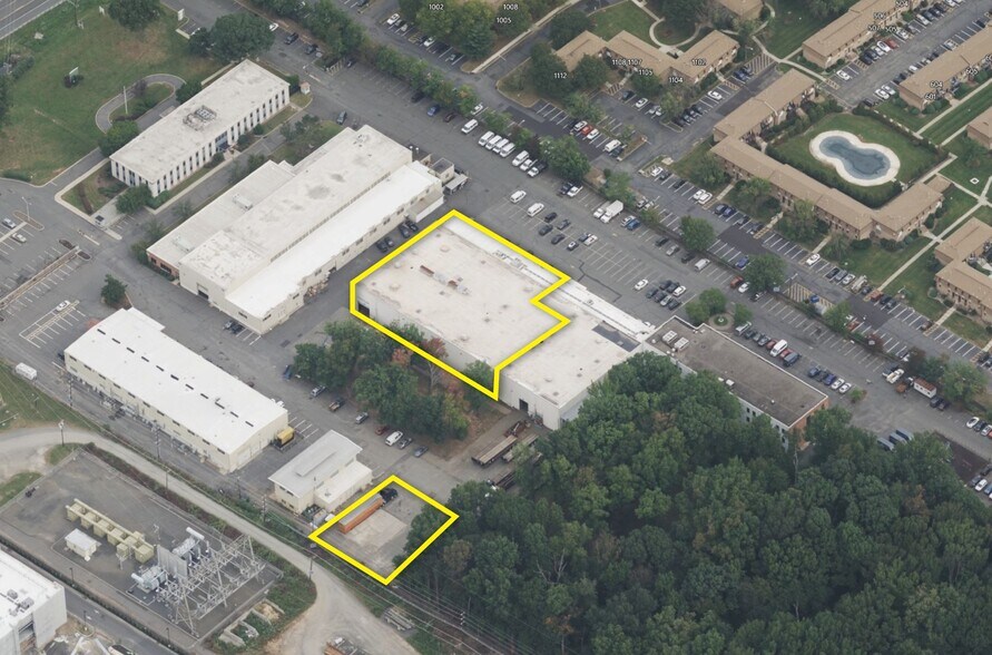 Primary Photo Of 1460 Livingston Ave, North Brunswick Warehouse For Lease