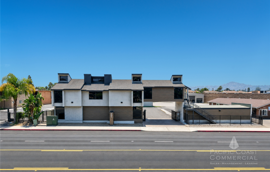 More Photos Of 535 Broadway, El Cajon Office For Sale