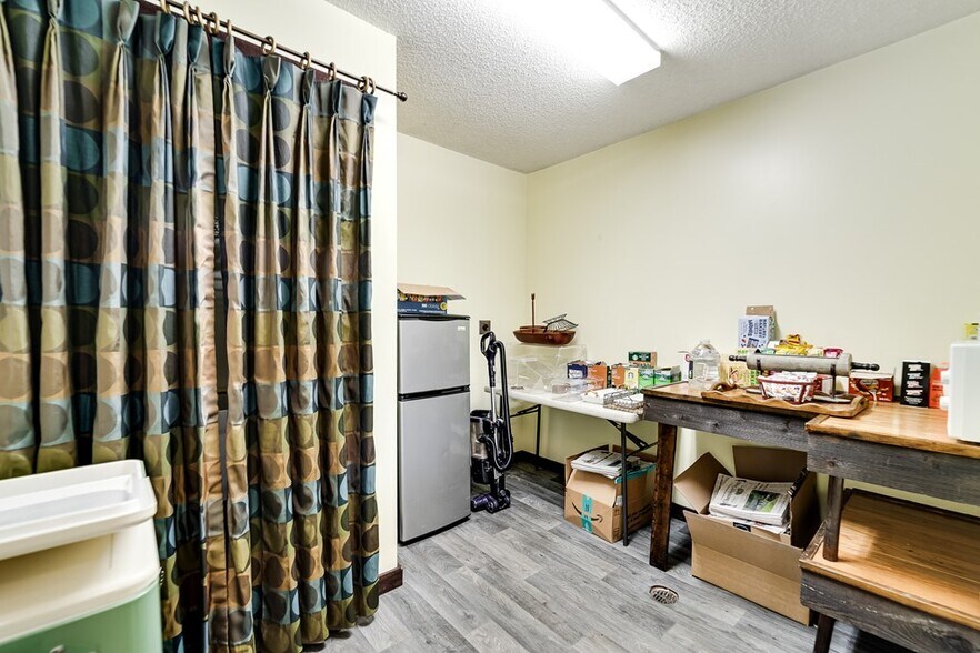 More Photos Of 40 Chatuge Ln, Hayesville Hotel For Sale