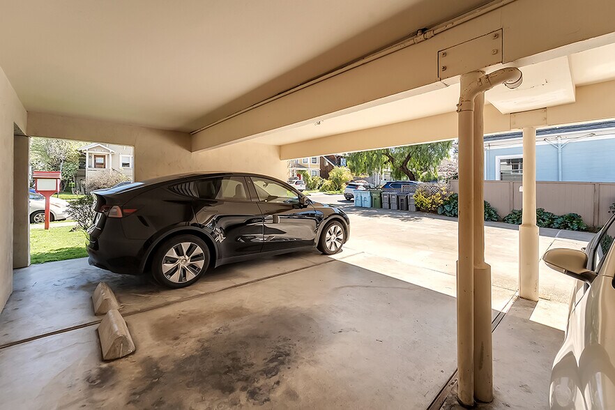 More Photos Of 1518 Bonita Ave, Berkeley Apartments For Sale