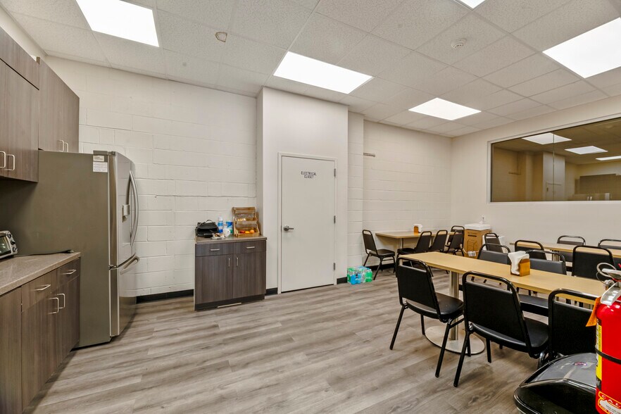 More Photos Of 154 Tices Ln, East Brunswick Manufacturing For Sale