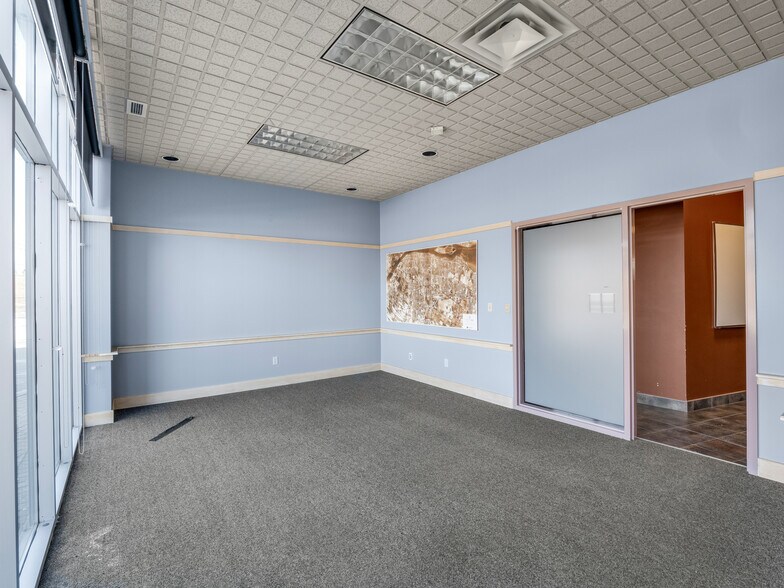 More Photos Of 3200 Deziel Dr, Windsor Unknown For Lease