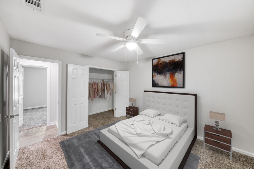 More Photos Of 100-202 Oak Bluff Dr, Athens Apartments For Sale