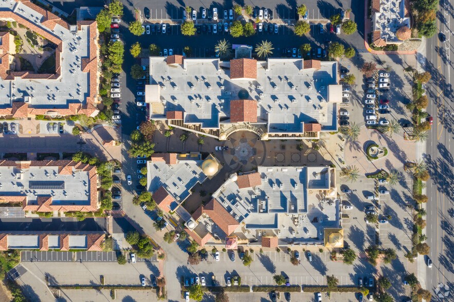 More Photos Of 13768 Roswell Ave, Chino Medical For Lease