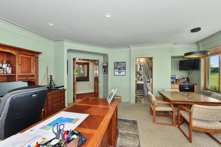More Photos Of 1021 Proctor Dr, Elkhorn Office For Sale