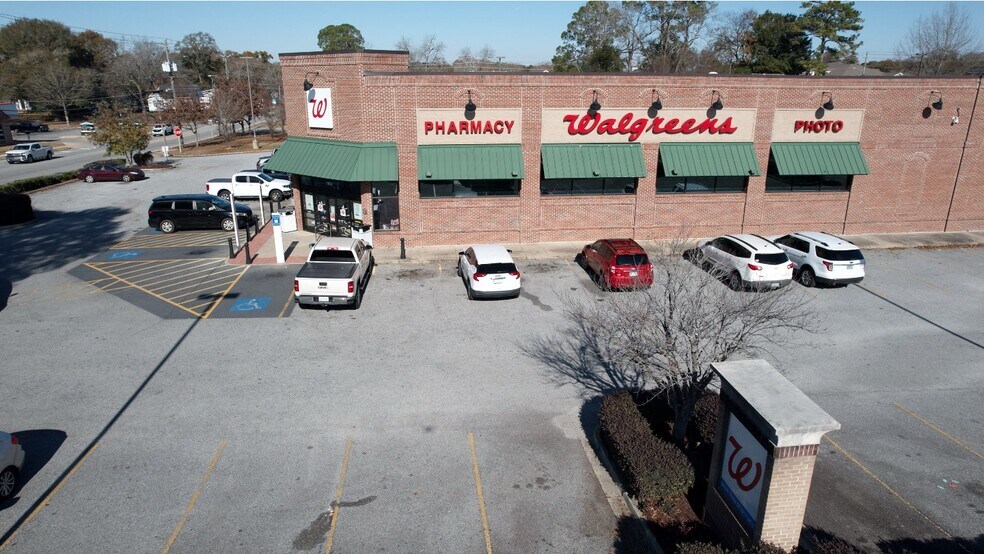 More Photos Of 1100 Ball St, Perry Drugstore For Sale