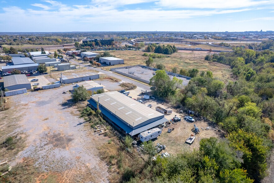 More Photos Of 319-323 NW 59th St, Oklahoma City Manufacturing For Sale