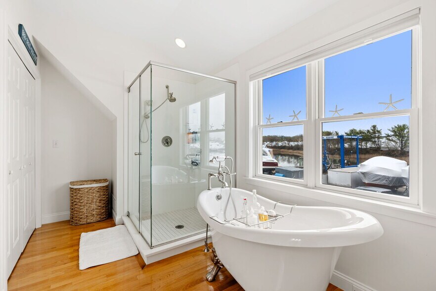 More Photos Of 112 Liberty St, Danvers Marina For Sale