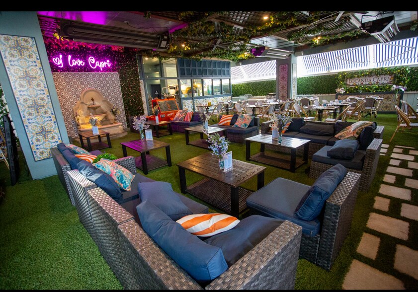 More Photos Of 301 Oak St, Brentwood Restaurant For Sale