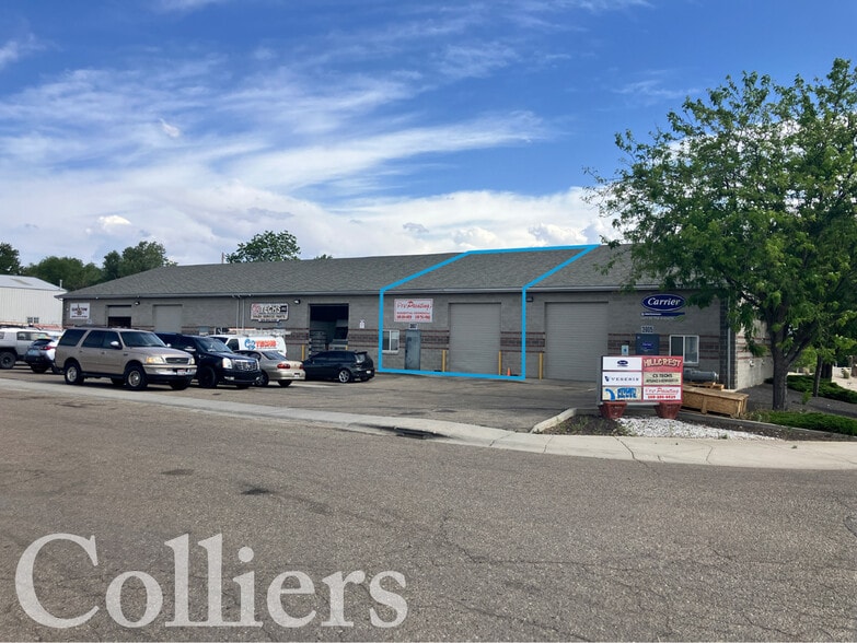More Photos Of 3905-3913 E Summit Ln, Nampa Warehouse For Lease