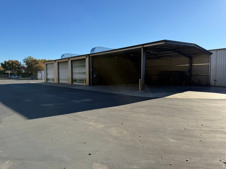 More Photos Of 2244 Ivy St, Chico Manufacturing For Sale