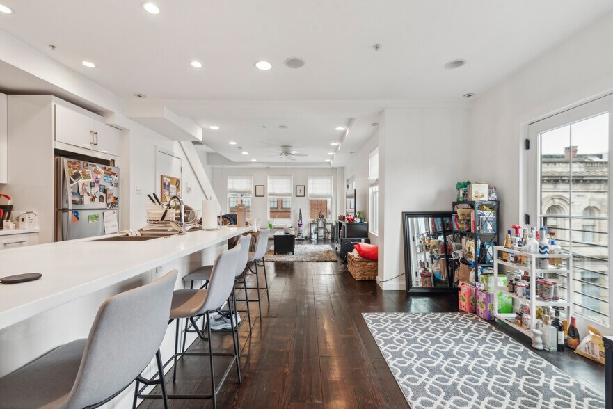 More Photos Of 263 N 3rd St, Philadelphia Apartments For Sale