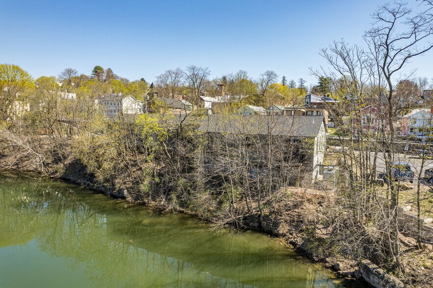 More Photos Of 201 Water St, Catskill Winery Vineyard For Sale