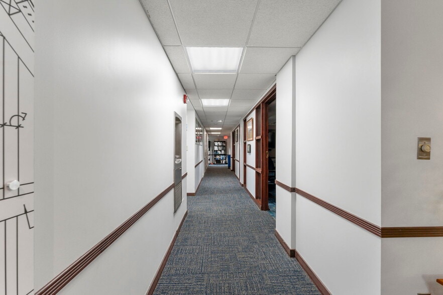 More Photos Of 1 W Market St, Corning Office Residential For Lease