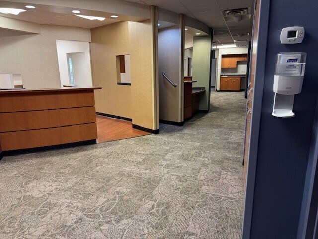 More Photos Of 477 McLaws Cir, Williamsburg Office For Lease