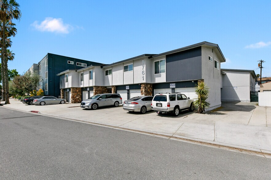 More Photos Of , Long Beach Multifamily For Sale