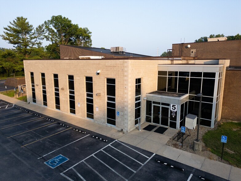 More Photos Of 750 White Pond Dr, Akron Health Club For Sale