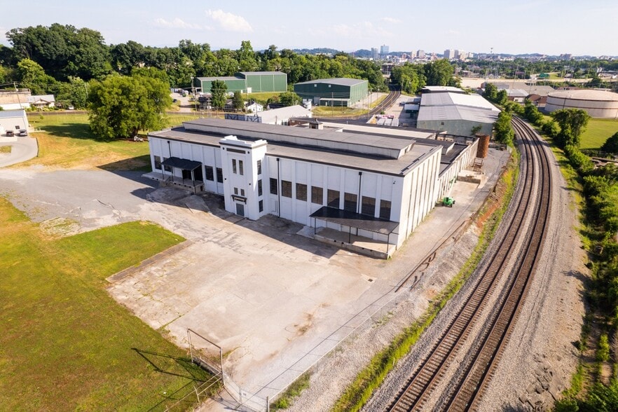 More Photos Of 1507 9th Ave, Knoxville Manufacturing For Lease