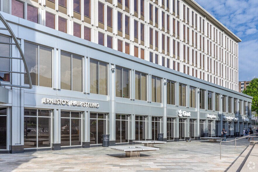 More Photos Of 4301 Connecticut Ave NW, Washington Office For Lease