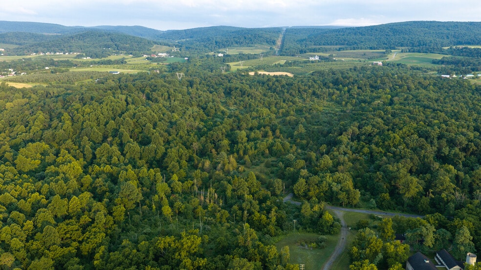 More Photos Of 1207 Flohrs Church Rd, Biglerville Hospitality For Sale