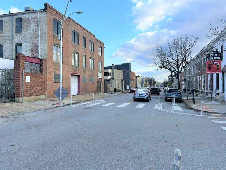 More Photos Of 901-909 S Carey St, Baltimore Warehouse For Sale