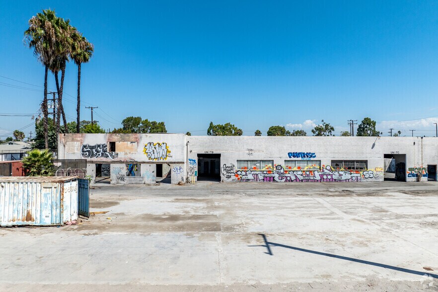 More Photos Of 1000-1022 South Petrolia Avenue, Compton Land For Sale