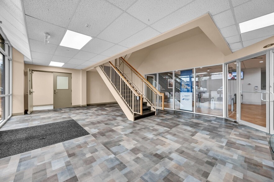 More Photos Of 901 Ethan Allen Hwy, Ridgefield Medical For Lease