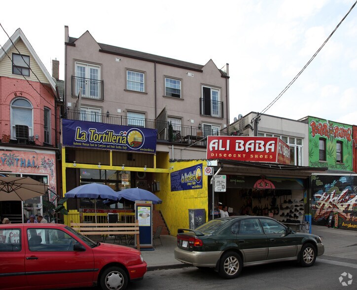 More Photos Of 196-200 Augusta Ave, Toronto Storefront Retail Residential For Lease
