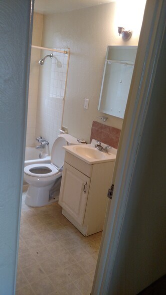 More Photos Of 9000 Montview Blvd, Aurora Apartments For Sale