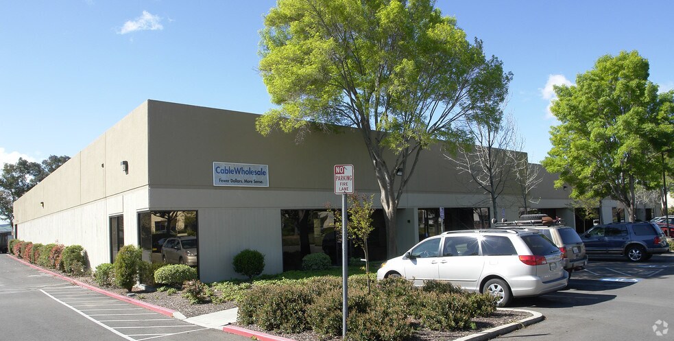 More Photos Of 240 Lindbergh Ave, Livermore Warehouse For Lease