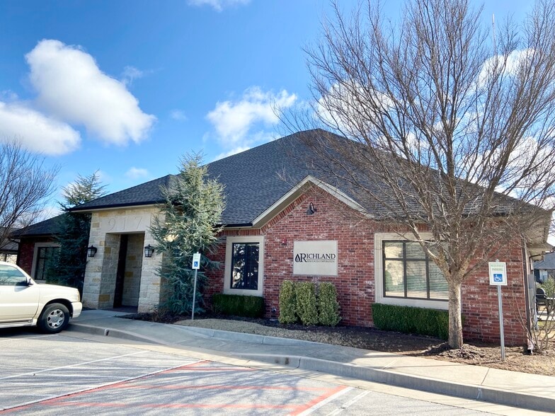 Primary Photo Of 917 Cedar Lake Blvd, Oklahoma City Office For Lease