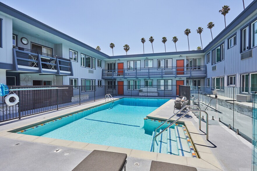 More Photos Of 7200 Hollywood Blvd, Los Angeles Apartments For Sale