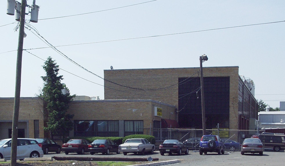 Primary Photo Of 200 US Highway 22, Hillside Warehouse For Lease