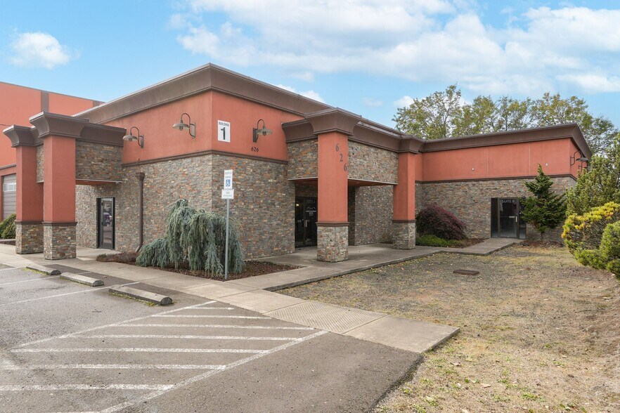 Primary Photo Of 626-630 Queen Ave SW, Albany Manufacturing For Lease