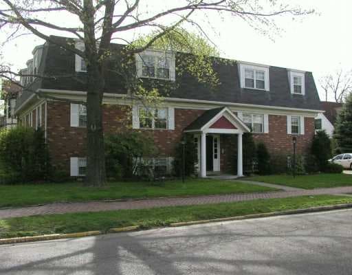 Primary Photo Of 407 Beaver St, Beaver Apartments For Sale