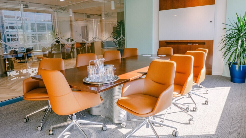 More Photos Of 1717 K St NW, Washington Coworking Space