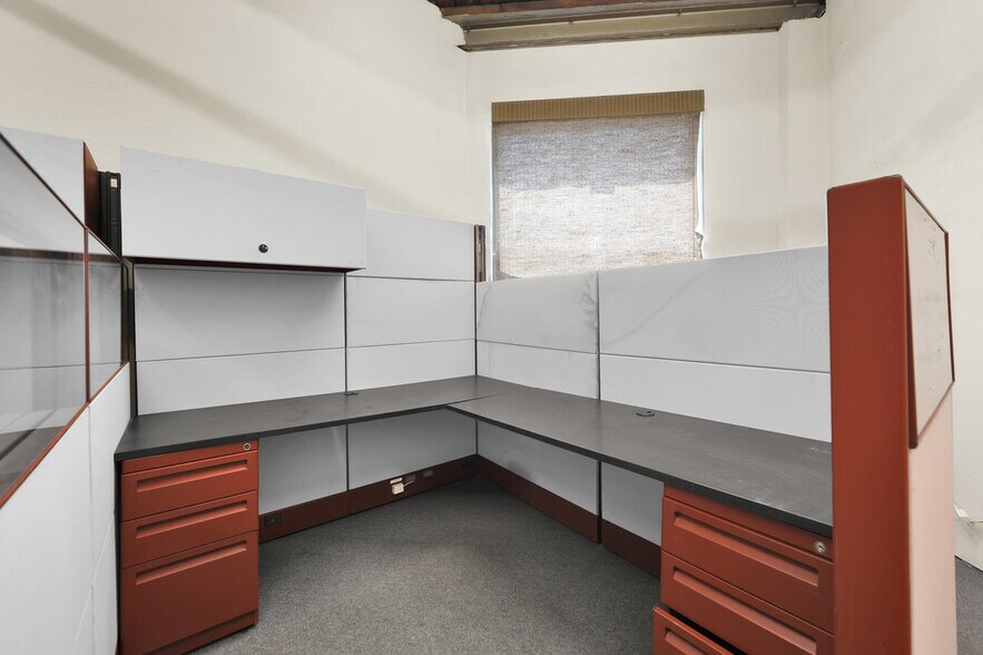 More Photos Of 174-180 Getty Ave, Clifton Warehouse For Sale