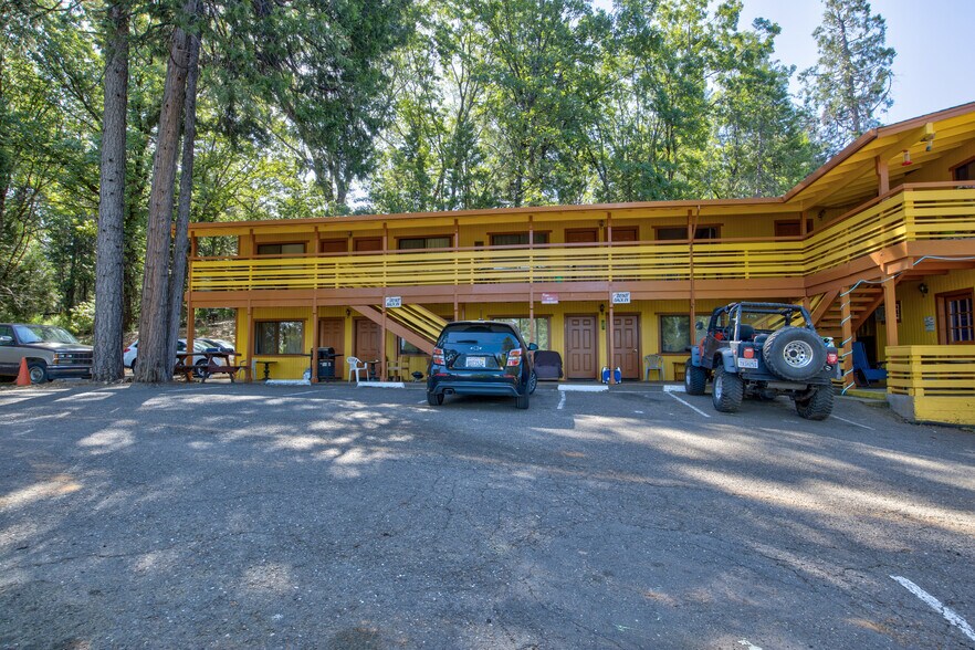 More Photos Of 6350 State Highway 193, Georgetown Apartments For Sale