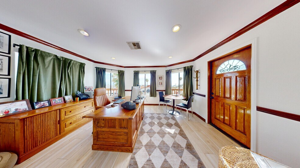 More Photos Of 105 Avenida De La Estrella, San Clemente Office For Sale