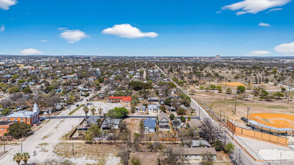 More Photos Of 920 Martin Luther King Dr, San Antonio Land For Sale