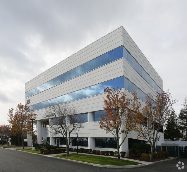 More Photos Of 889 Harrison Ave, Riverhead Office For Lease