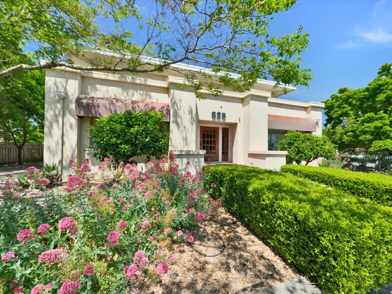 More Photos Of 825 College Ave, Santa Rosa Medical For Sale