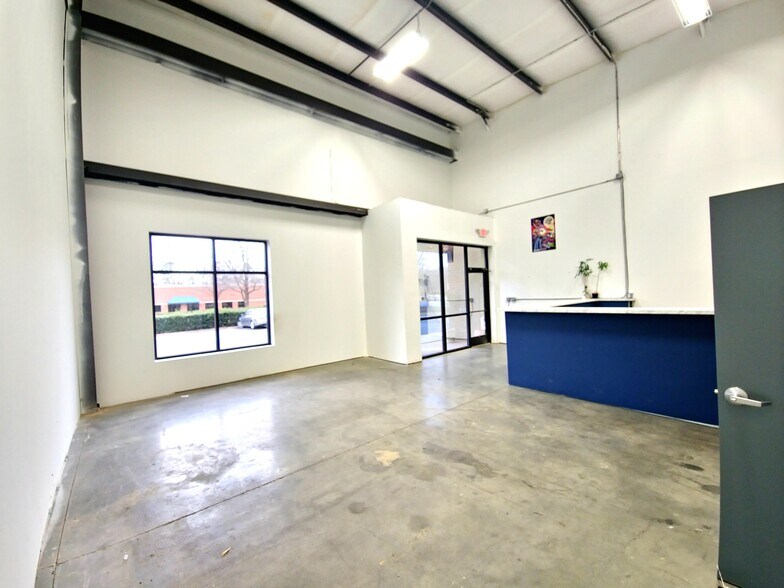 More Photos Of 1010 Van Buren Ave, Indian Trail Light Distribution For Lease