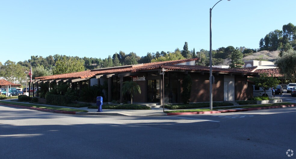 More Photos Of 811-897 Silver Spur Rd, Rolling Hills Estates Unknown For Lease