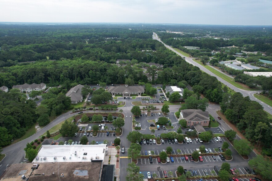 More Photos Of 14 Oak Forest Rd, Bluffton Medical For Lease