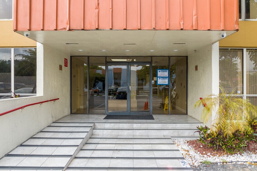 More Photos Of 540 NW 165th St, Miami Office For Sale