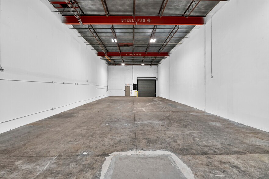 More Photos Of 3402 SW 26th Ter, Fort Lauderdale Warehouse For Lease