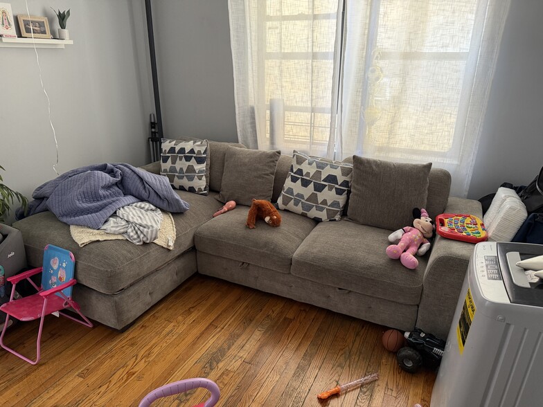 More Photos Of 3552 94th St, Flushing Apartments For Sale