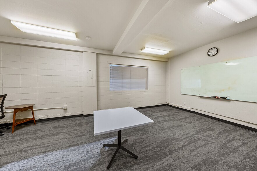 More Photos Of 209 N Pacific Hwy, Talent General Retail For Sale